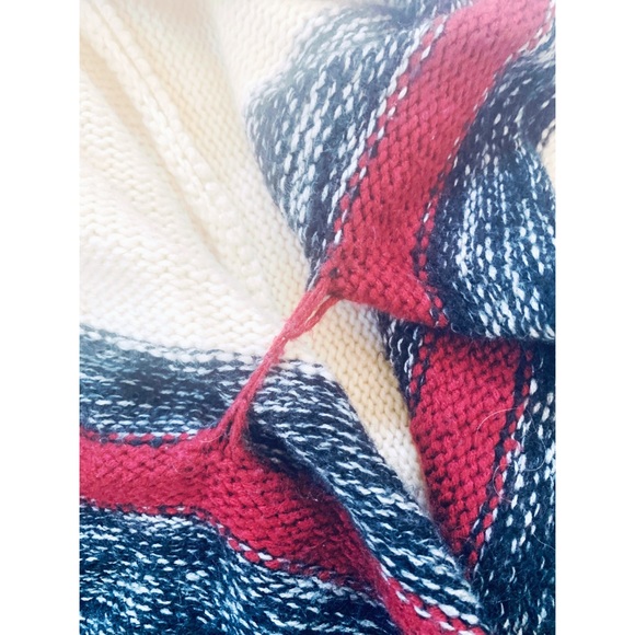 Fall shawl - Picture 3 of 5